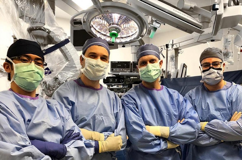 FourthYear Medical Student Visiting Elective Department of Plastic